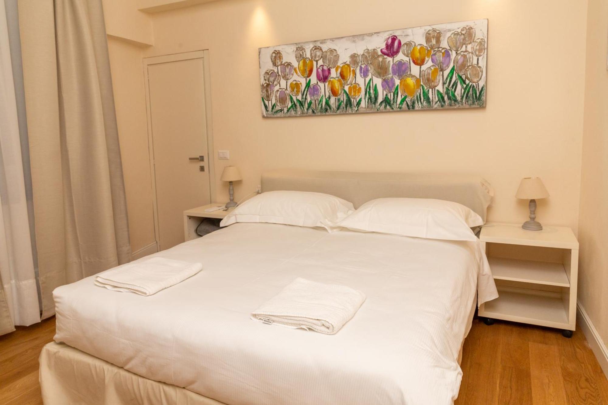 Cozy Santa Maria Novella Uffizi Duomo 2Beds-2Baths Apartment Florence Exterior photo